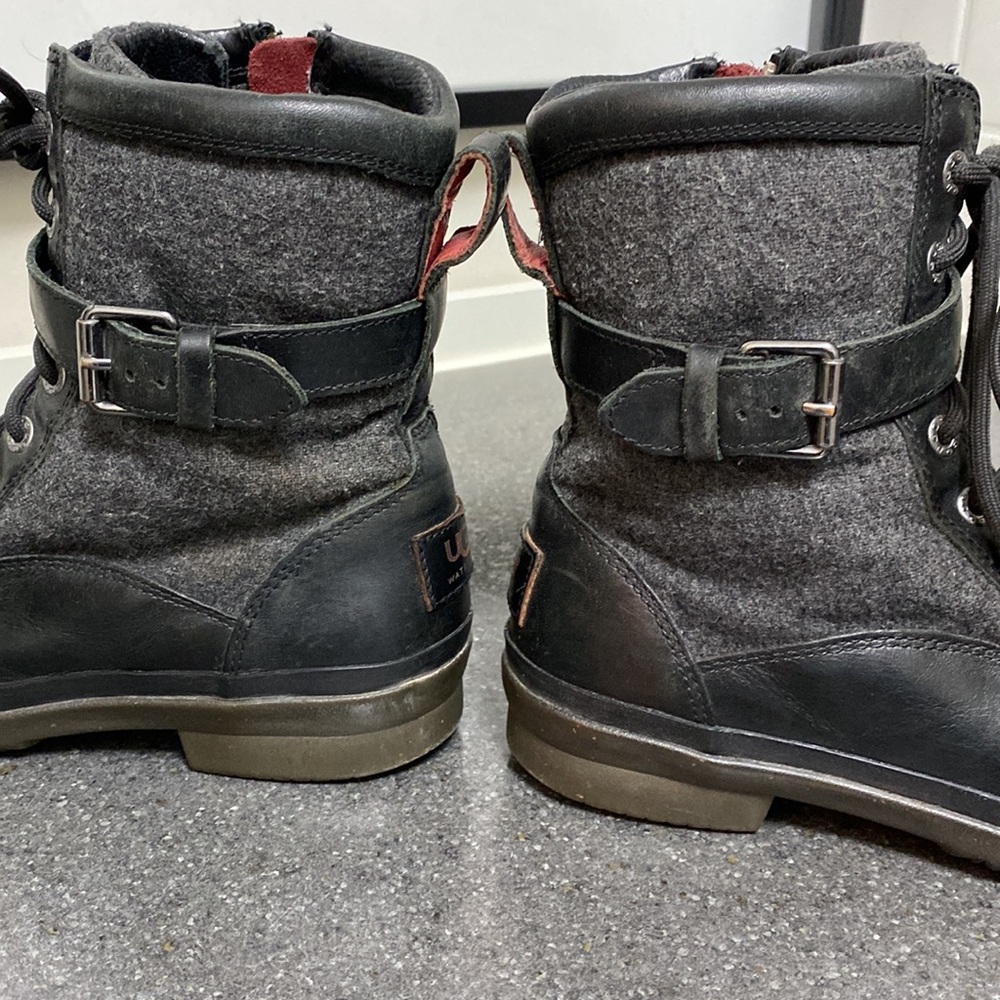 UGG WATERPROOF Fall / Winter Boot - Picture 6 of 12